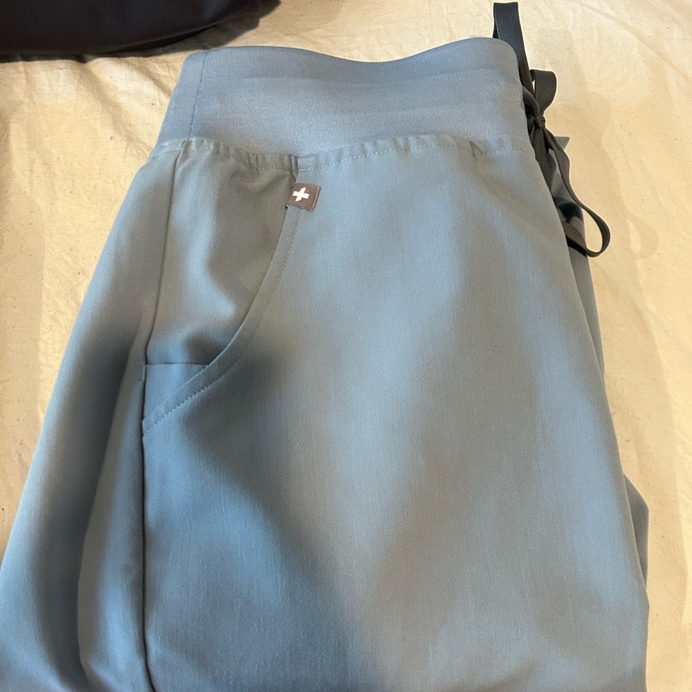 figs high waisted zamora jogger scrub pant **color no longer sold**
